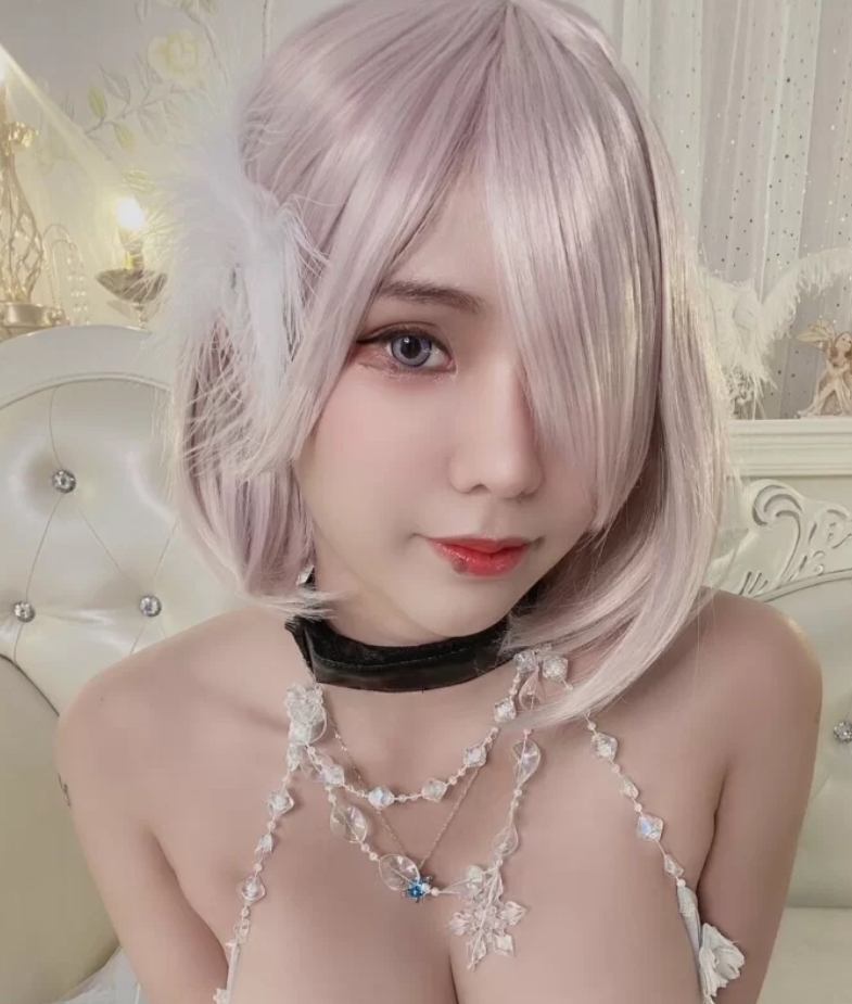 坤坤玩冒烟山峰视频合集：最高清图片316张，165个视频37.1G，Coserminichu带你体验冒险乐趣！