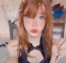 科技脸嫩妹子作品Meiadinha自娱自乐像娃娃百度盘