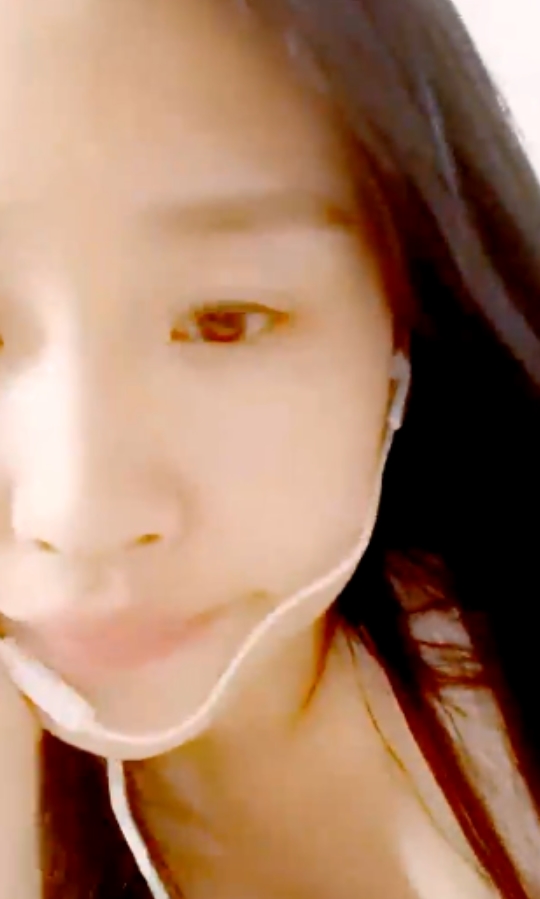 哺乳期宝妈挤某处汁直播秀:双层压缩技巧揭秘,链接永久有效!