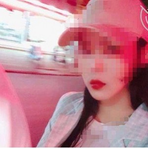 奇妙独家:奇妙独家的商品标题可以是“奇妙独家自述绿帽系列”。楼主:楼主的商品标题可以是“楼主的绿帽系列自述”。兄弟:兄弟的商品标题可以是“兄弟的绿帽系列自述”。