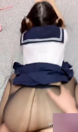 精选美臀小女友各种服装打粑粑1V+719MB百度盘