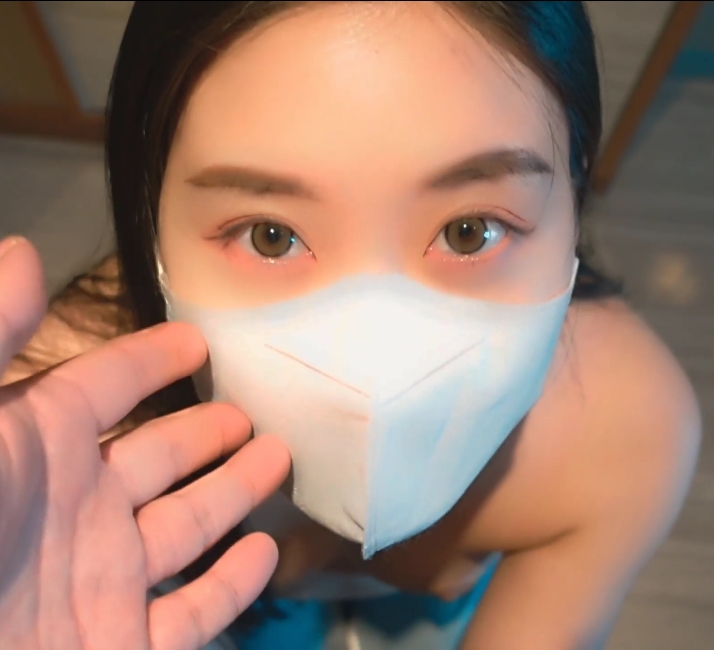 转载搬运牛仔裤破洞猛撩外加楼道内嘴艺1V+834M百度盘