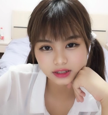 限时特惠车灯大腰细妹子直播，高清2V1.6GB资源，百度云分享