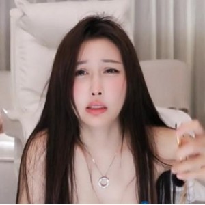 Peeggy-fun花式人体喷泉，精彩翻跟斗！