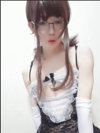 王耀辰超级英雄级反差比,21G视频片段合集,全面展示网红男粉的颜值、性感与智慧!