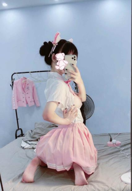 精选光“阴”妹子女神罗莉（芊芊qianfff）最新精品合集[4V-308MB]，让人们惊叹不已！