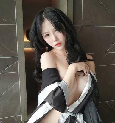 今夜不归抖娘利世居家阿娇任君采摘，5V1.46G火爆网红美女尺度大放送！