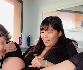 《白人与亚洲女孩的爱情：网红Ja失眠ine的真实故事》