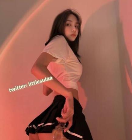 Lilesulaa:这位精选尤物,颜值超竿娆身材火辣,清纯可人,38集视频,93张照片,7G资源