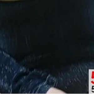 御姐网红闫研自拍成熟性感视频1G大尺寸高清视频，身材火辣，皮肤细腻，大长腿，简单又性感。