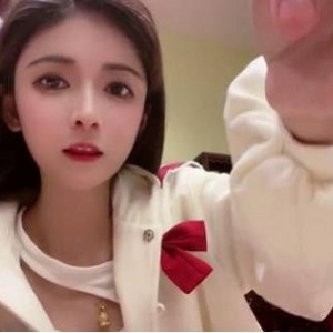 狗头妹子最新视频：活力四释放网红女神，颜值身材大众女神，男友爆料72V647M