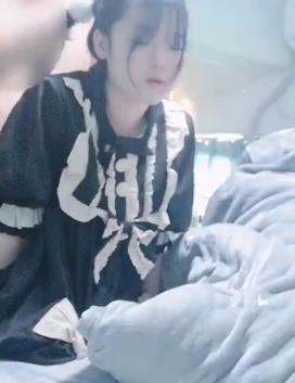 久妖大神jimmybiiig:双马尾眼镜娘,纹身,码,9V,5.8G视频资源介绍