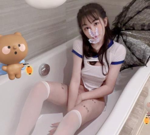 贝贝：性感女神级在校学生，魅力无限