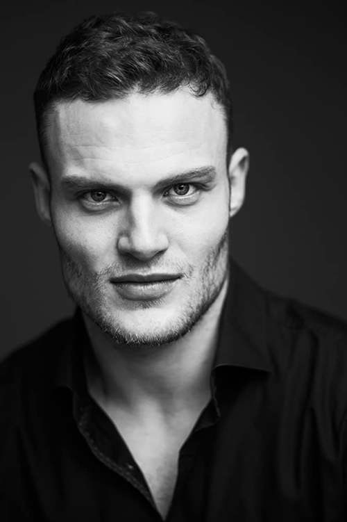 《冷血悍将：2021动作/惊悚英语特效中文字幕》