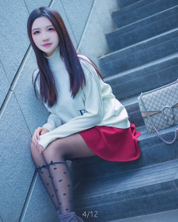 斗鱼宅男女神源纱希喵喵，定制完整合集，性感比基尼网袜玉兔，绅士体验“人间尤物”