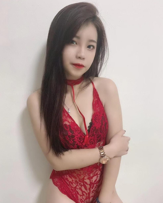 宝岛美女主持人被2部电影作品教化,如今主持风格大变!