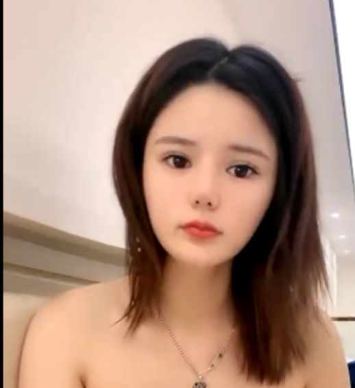 G罩杯吊钟大罩杯美七92v62.3g直播首秀，146人收藏，115次百度搜索