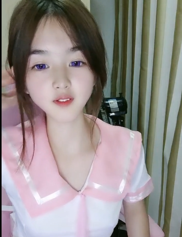 小晶晶释放魅力,355v404.5g视频收藏485,新增81v152g