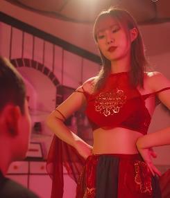 《我的5个倾城未婚妻-完整版》：新颖爽剧，自拍女主，短视频14集730分钟