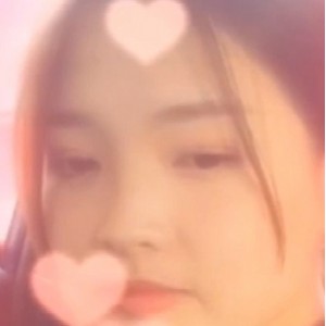 清纯女神李天宜与帅哥男友的亲密自拍大曝光！展示极度反差的互动互动，让人震惊不已！