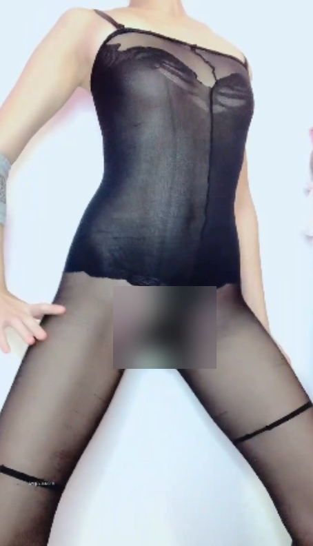 快手燕儿超有尺度展示，10V1.6G视频应有尽有，热舞放飞自我