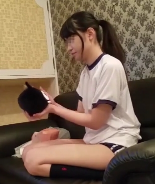 Julien素人体给服jk[1v+600m]视频，百度盘独家分享！