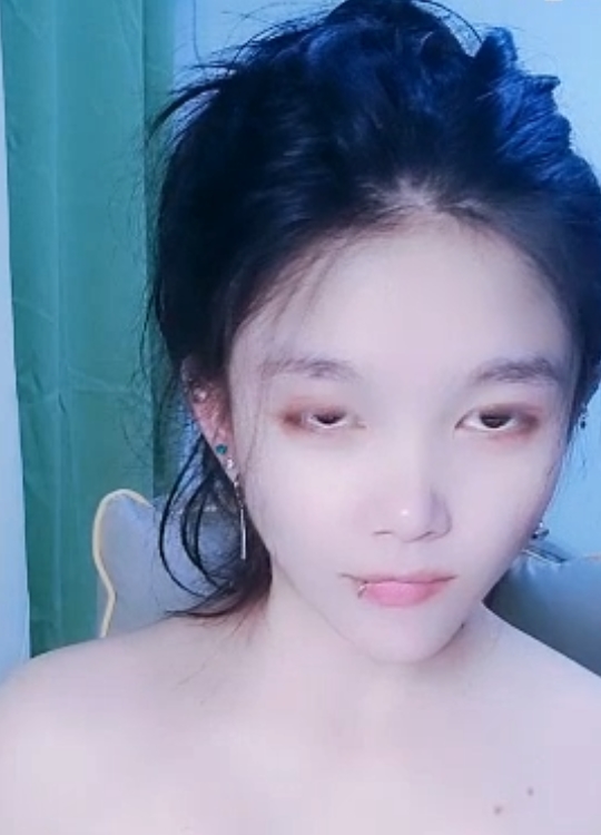 神秘女王现身！超反差SM22v16.2g视频曝光，百度ED2K热度飙升