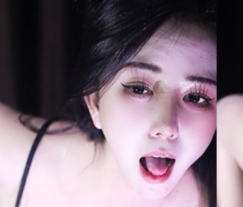 CC星莱铛铛热舞镂空牛仔丁,大尺定制精油呐喊,2V+1.51G视频百度盘