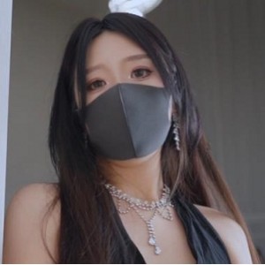 桥本香菜《妈妈的秘密》59分钟视频资源，网红小姐姐自拍展示棒棒糖魅力