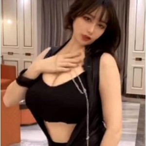 虎牙御姐架子小九艺术照合集，颜值优质主播精选视频大放送