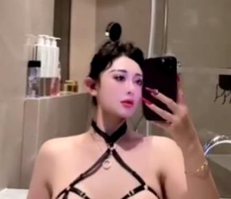 芷仪G宝自拍美颜大R回程票定制车灯瘦身特效视频下载