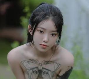 推特00后美女嫩模社保姬-奶瓶，30V-1G视频展示颜值身材