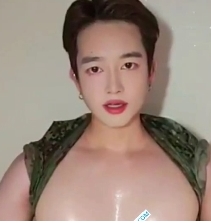 《Onlyfans断背山：exwhite01男主超级帅合集》