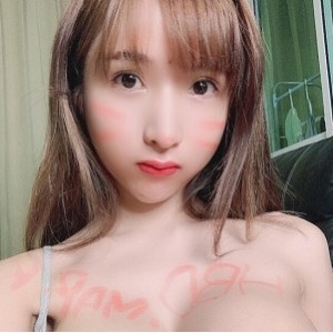 AomyumiOnlyFans合辑：童颜巨兔精彩辑