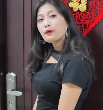 密友第十四集：精东影业细节增加：精东影业出品的密友第十四集，精彩纷呈。