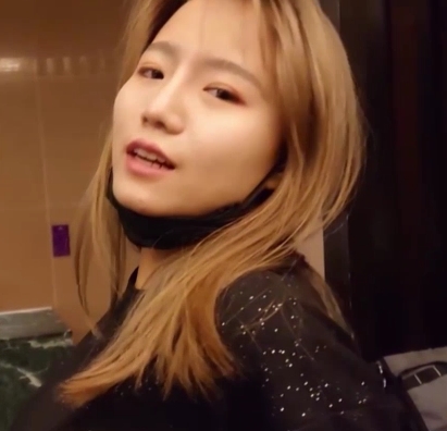 自行打包免费精选巨奶边缘女互动1v636m百度云