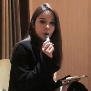 高级女神：冷艳高冷的身材与外表