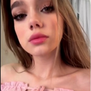 俄罗斯版米兰达可儿主播SeltiOnlyfans188P92V/11G