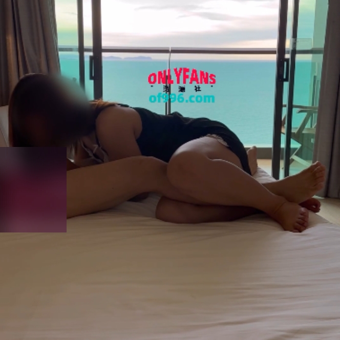 OnlyFans顶级泄露大罩杯子少妇健身视频