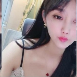 推荐半塘清纯女主播咪叮作品八部：颜值与身材并存的Midding带来的卡哇伊与斯文的温婉魅力，让你沉浸在春风般的播放体验！