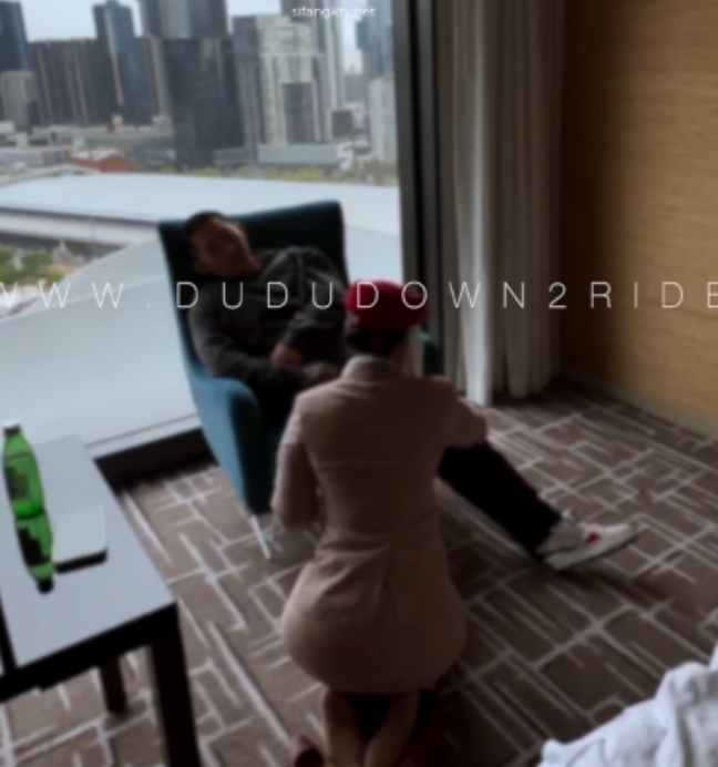 大神duduDown2Ride冲上云霄空姐完整版2V2.34G百度盘