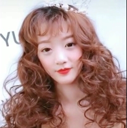 80V抖音火爆瞬间：模特展示胸口，3.3G百度盘免费下载