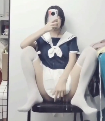 沫沫酱：斗鱼可爱系主播，灵魂的自由，美好的生活。