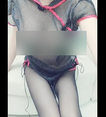 麻酥酥网络时代美人精彩视频合集多人游多v，总大小122g，百度云搬运，精彩片段收录，看麻酥酥美貌与活泼性格的魅力！