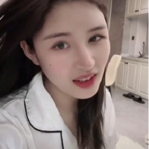 各种妹子的闪现zou guang精选合集13部