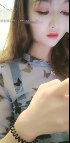 《小妲己女主播桃子仙女:神秘味道与火辣身材,让你心动的直播作品合集》