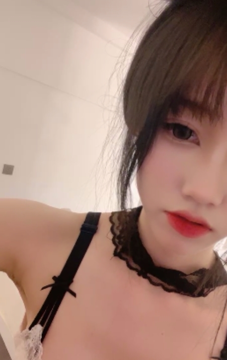 时尚黑框眼镜双马尾乔乔妹妹视频合集，总时长18.4G，收cang+du家标记，百度ED2K同步更新