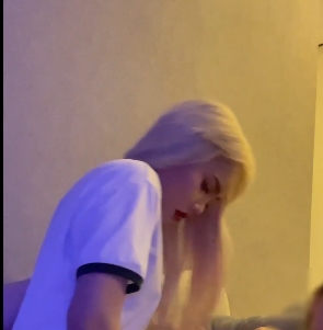 容丰富多彩,让人目不暇接。无论是搞笑的情景剧,还是深情的独白,小明都能将自己的情感表达得淋漓尽致。这部合集不仅展示了小明的多面才华,也让观众感受到了他对生活的热