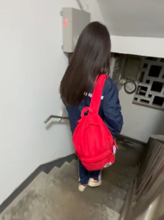 江南第一深情:专约学妹19岁合集,百度ED2K新增视频,收藏必备