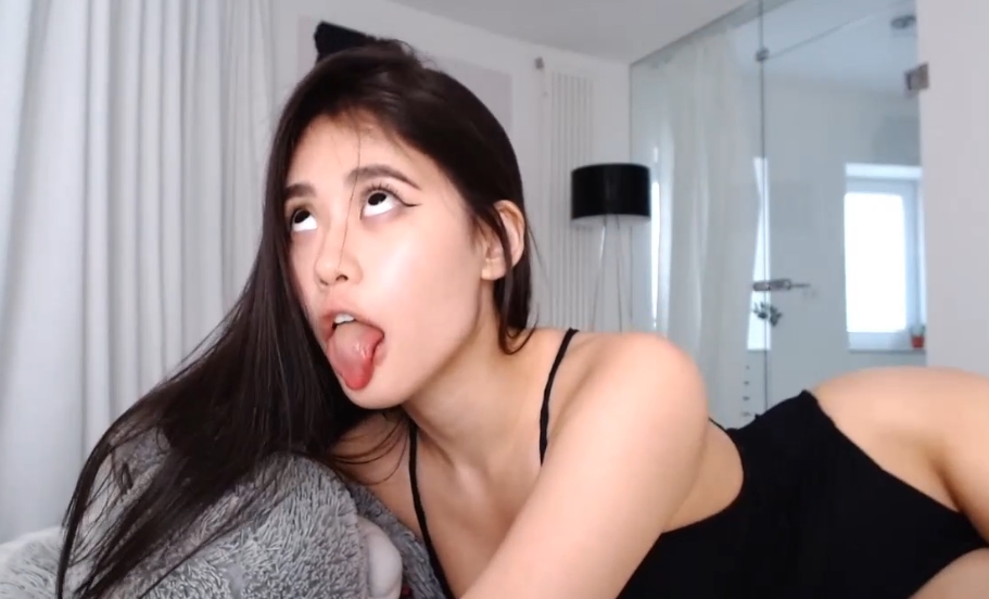 “LiChang:东南亚美女OnlyFans合集,清纯与欧美豪放并存,高人气双倍浮力美女闺蜜作品体验”